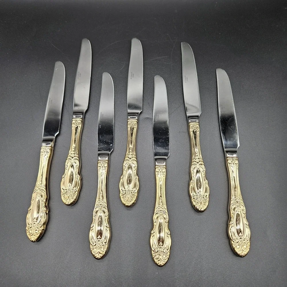 Towle Gold Electroplate Stainless 7 Dinner Knives Flatware TWS545 Cameo Scrolls